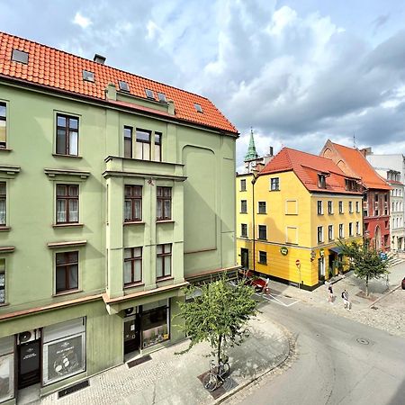 Stary Toruń Copernicus Street Apartment - Broken Flowers And Twin Peaks מראה חיצוני תמונה