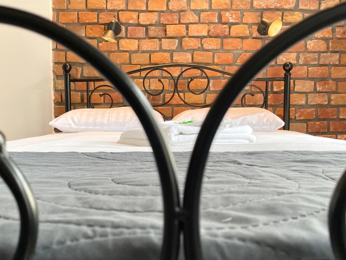 Stary Toruń Copernicus Street Apartment - Broken Flowers And Twin Peaks מראה חיצוני תמונה
