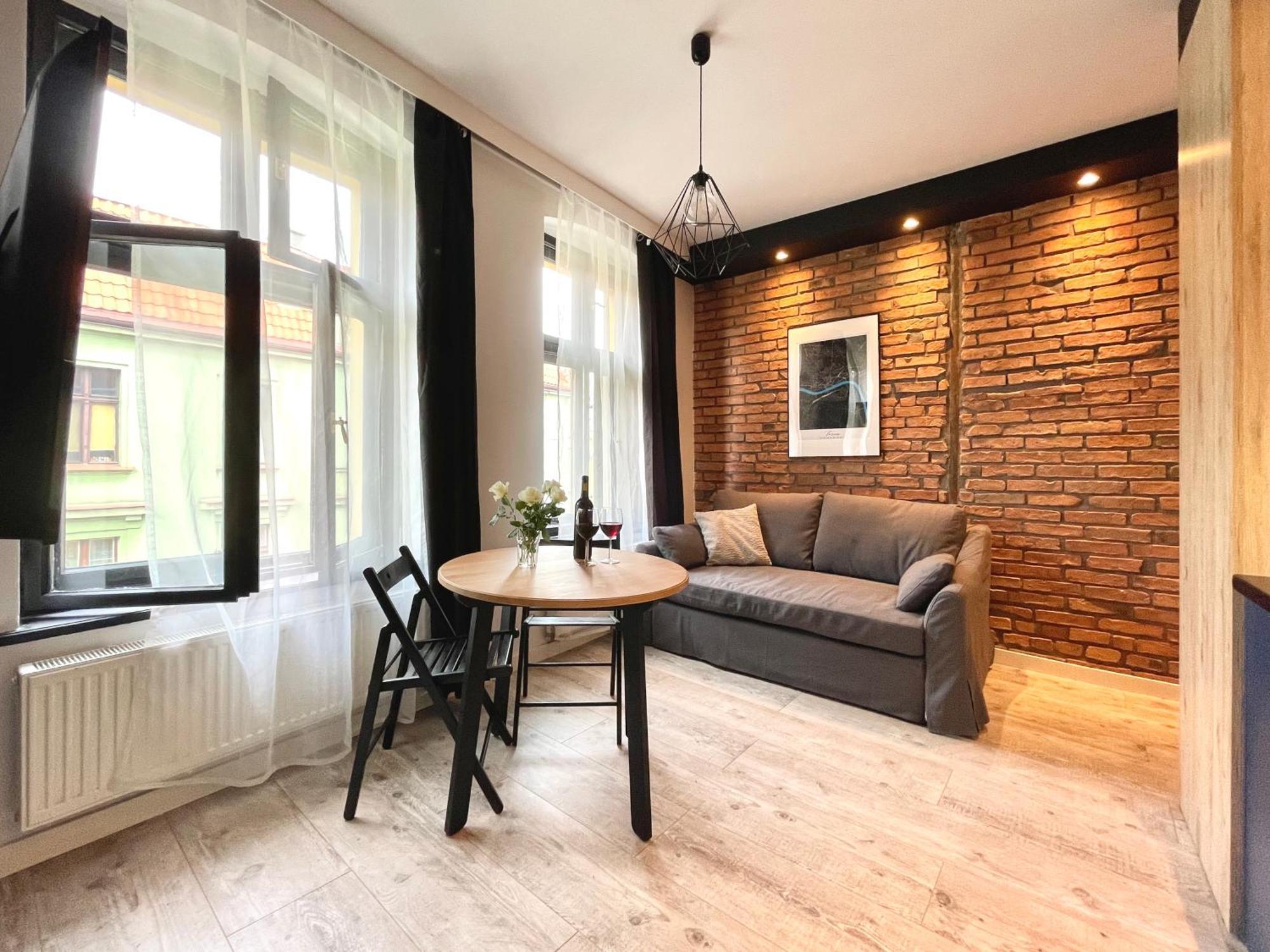 Stary Toruń Copernicus Street Apartment - Broken Flowers And Twin Peaks מראה חיצוני תמונה